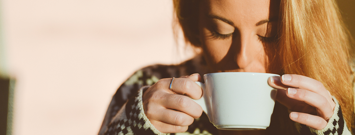 woman-drinking coffee